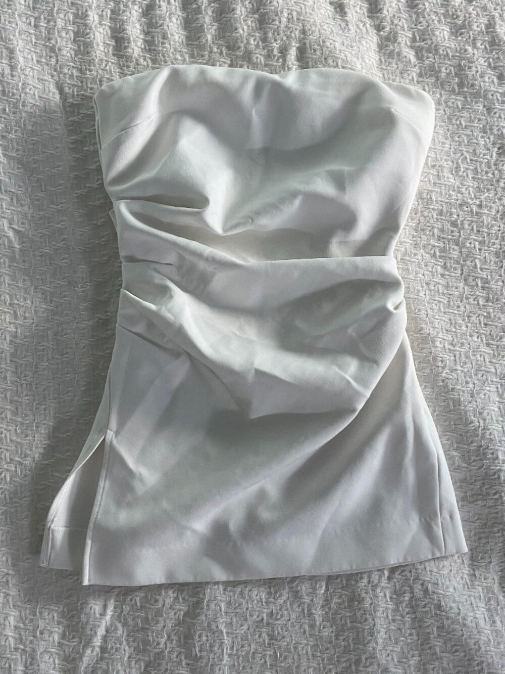 Chic White Asymmetrical Strapless Top